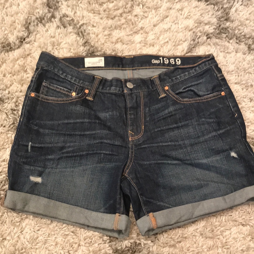 Gap sexy boyfriend shorts